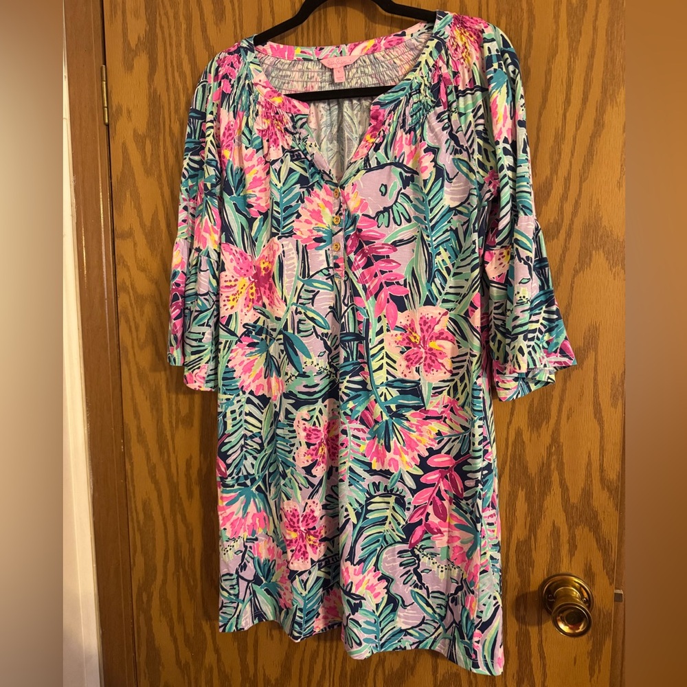 Lily Pulitzer Size Small Dress Floral Tropical Print Dress with Bell sleeves 3/4
